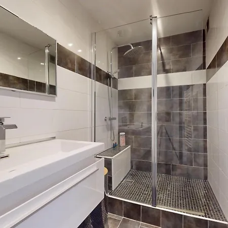 アパート Lounge Avec Parking イルツァッハ