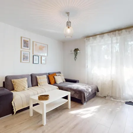 アパート Lounge Avec Parking *